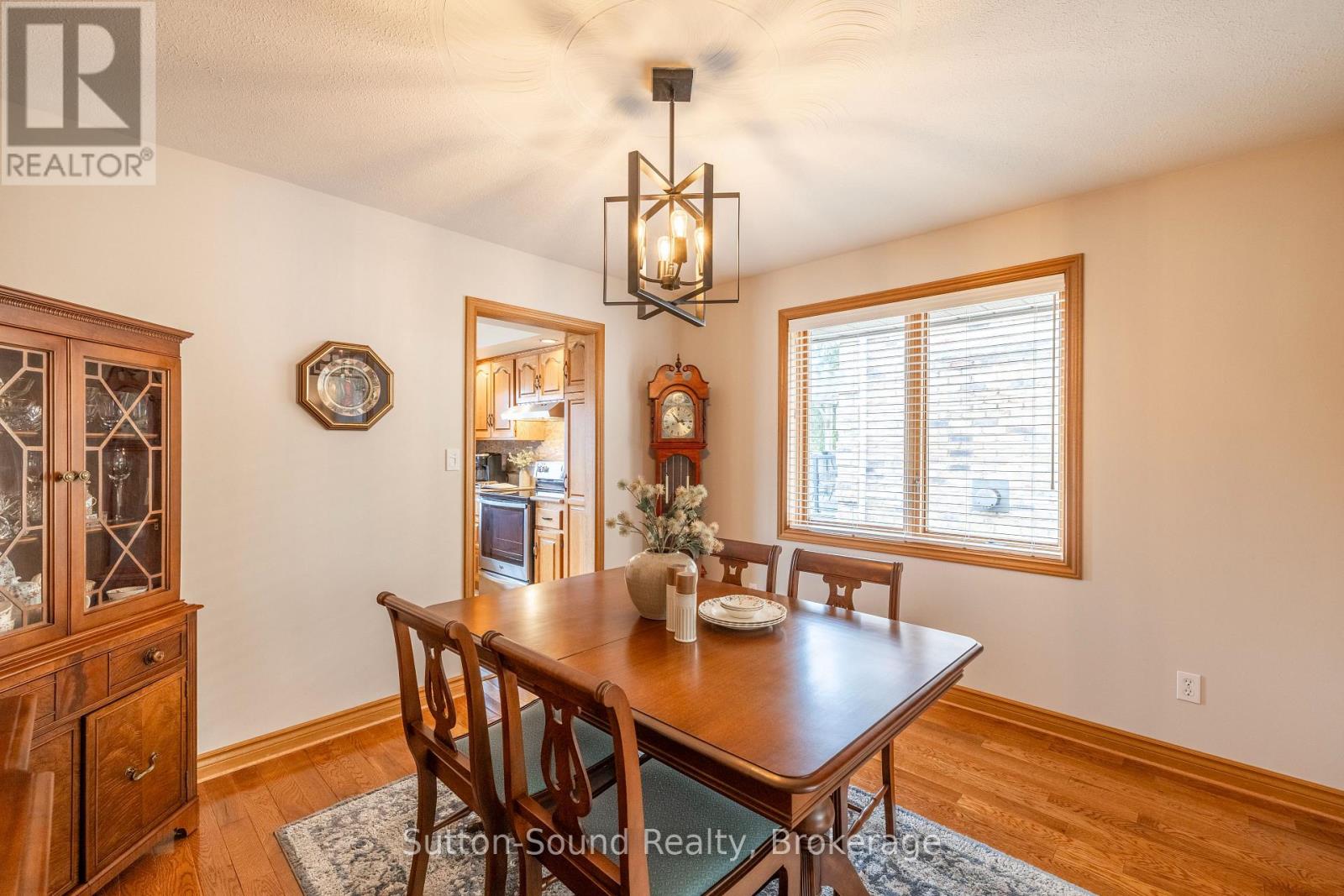 735 15th A Street W, Owen Sound, Ontario  N4K 6V7 - Photo 8 - X12955256