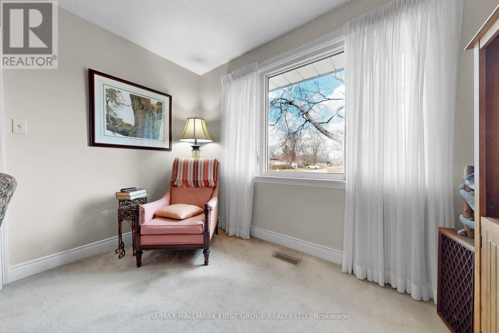 869 Vicki Drive, Pickering, Ontario  L1W 2J6 - Photo 10 - E12964344