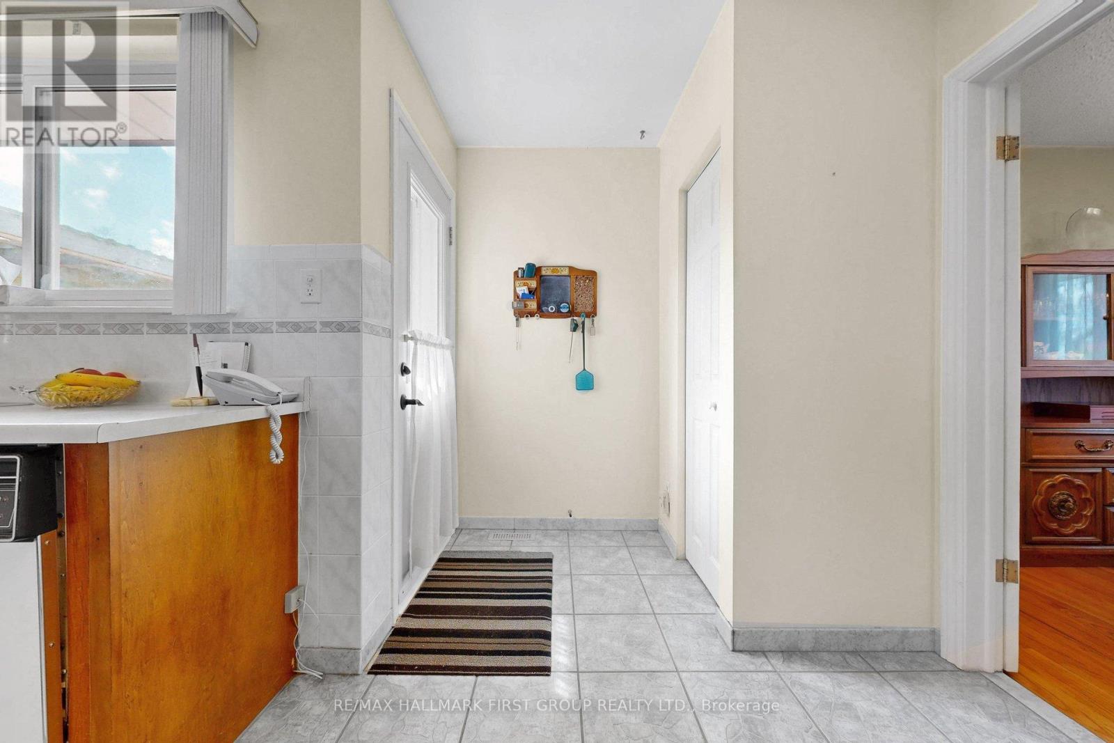 869 Vicki Drive, Pickering, Ontario  L1W 2J6 - Photo 15 - E12964344