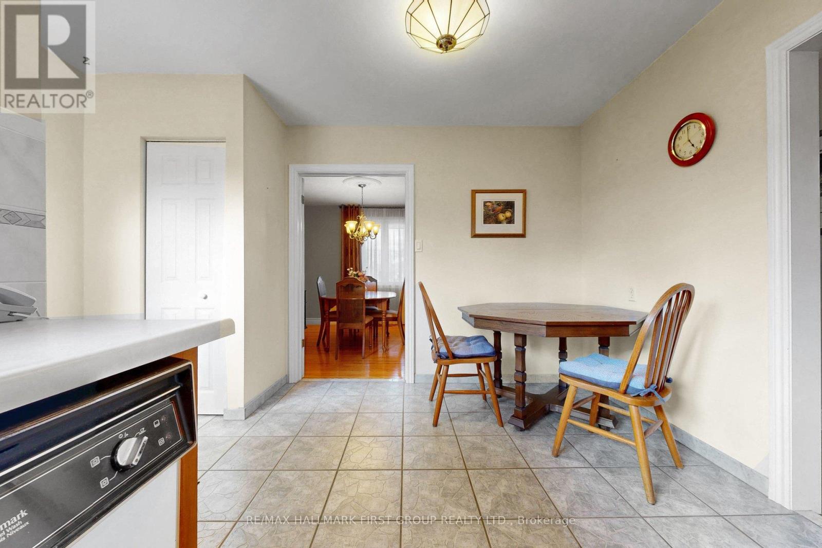 869 Vicki Drive, Pickering, Ontario  L1W 2J6 - Photo 18 - E12964344