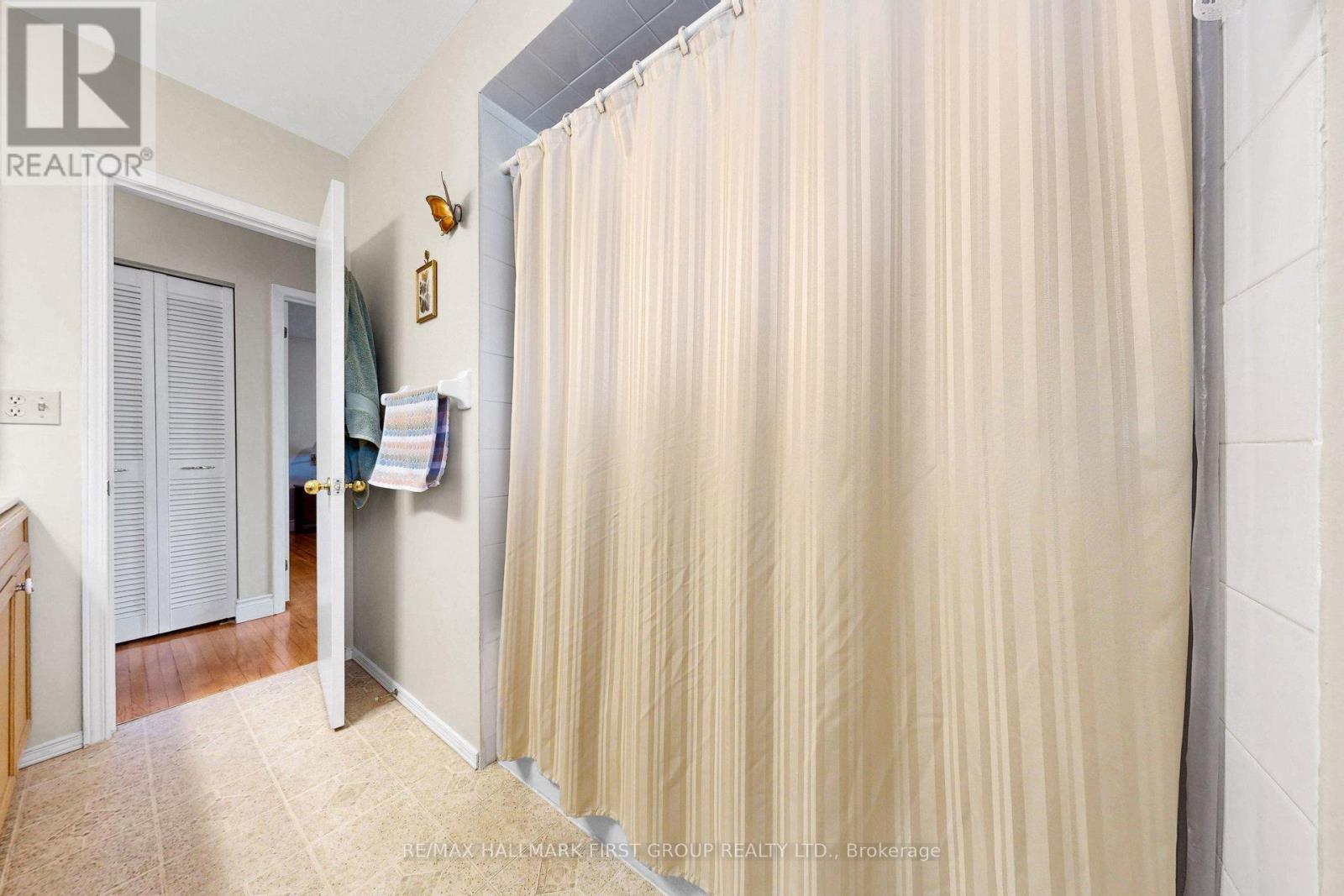 869 Vicki Drive, Pickering, Ontario  L1W 2J6 - Photo 33 - E12964344