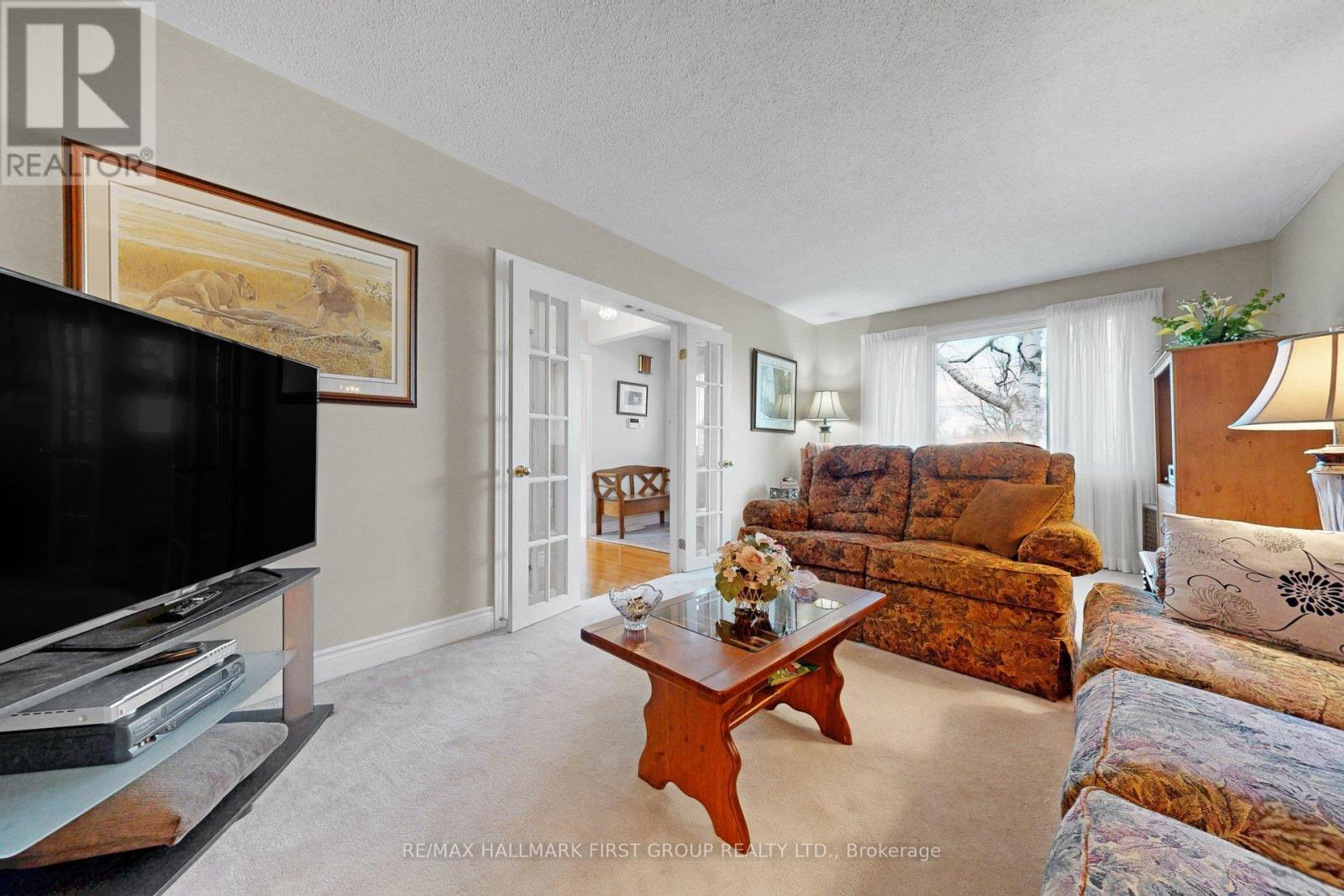 869 Vicki Drive, Pickering, Ontario  L1W 2J6 - Photo 9 - E12964344