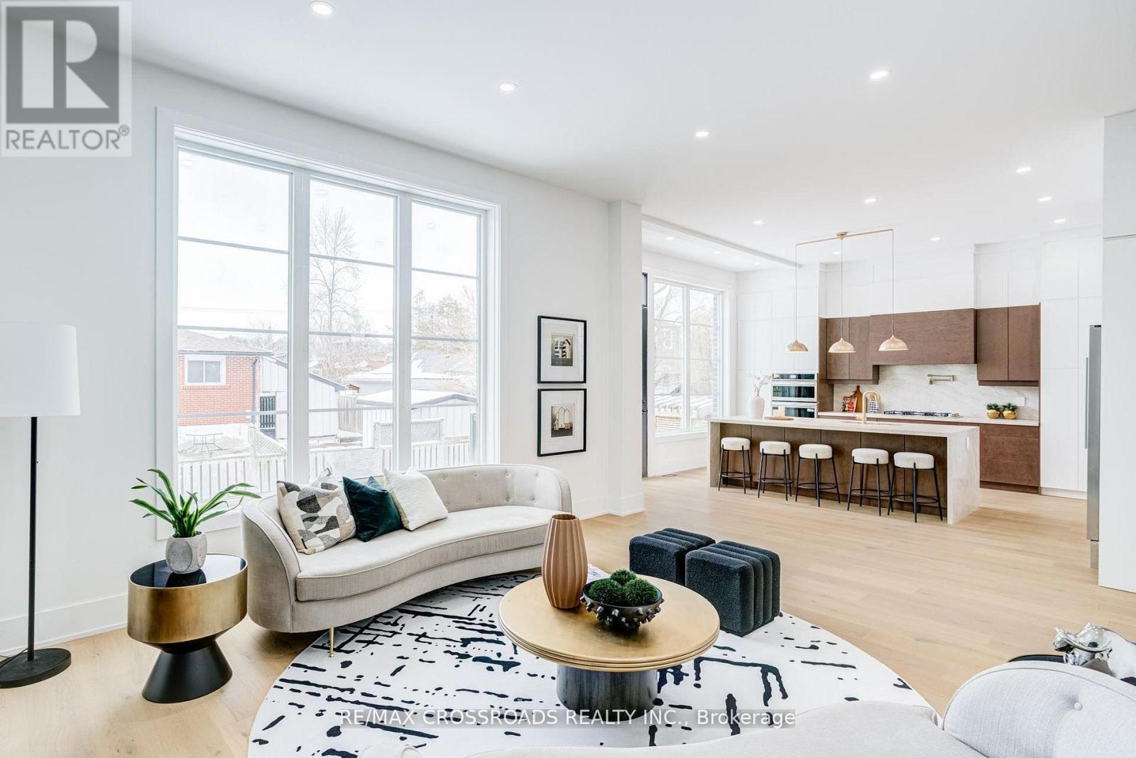 642 Annland Street, Pickering, Ontario  L1W 1B1 - Photo 15 - E12964416