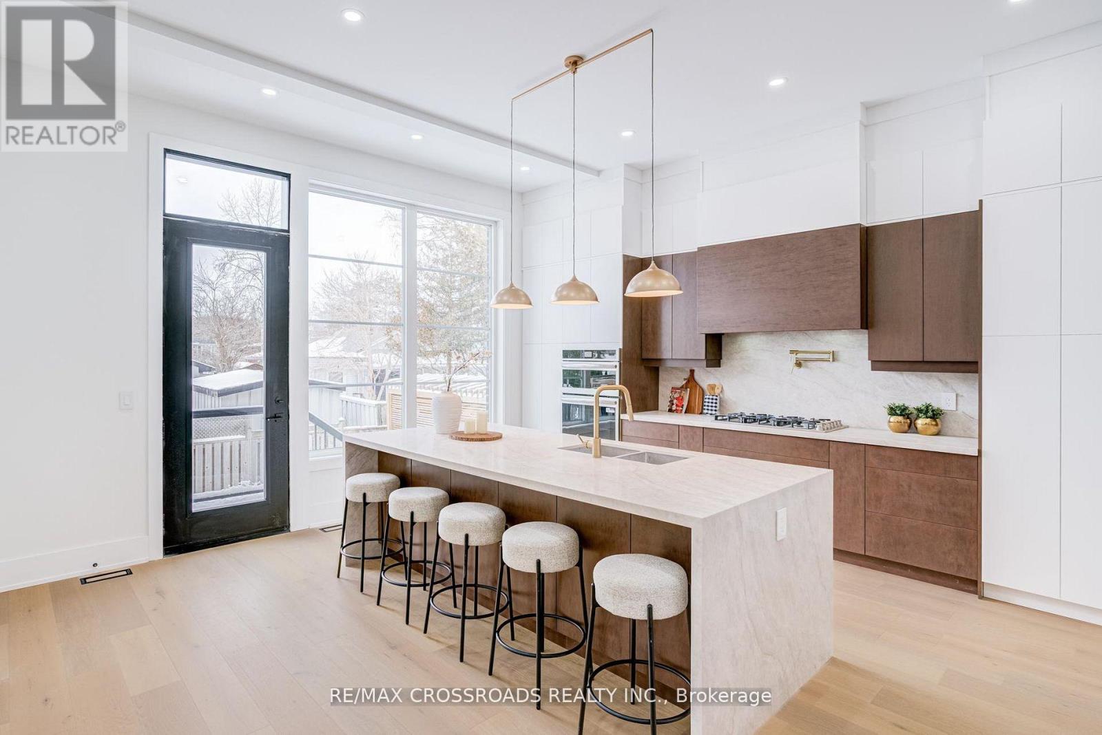 642 Annland Street, Pickering, Ontario  L1W 1B1 - Photo 17 - E12964416