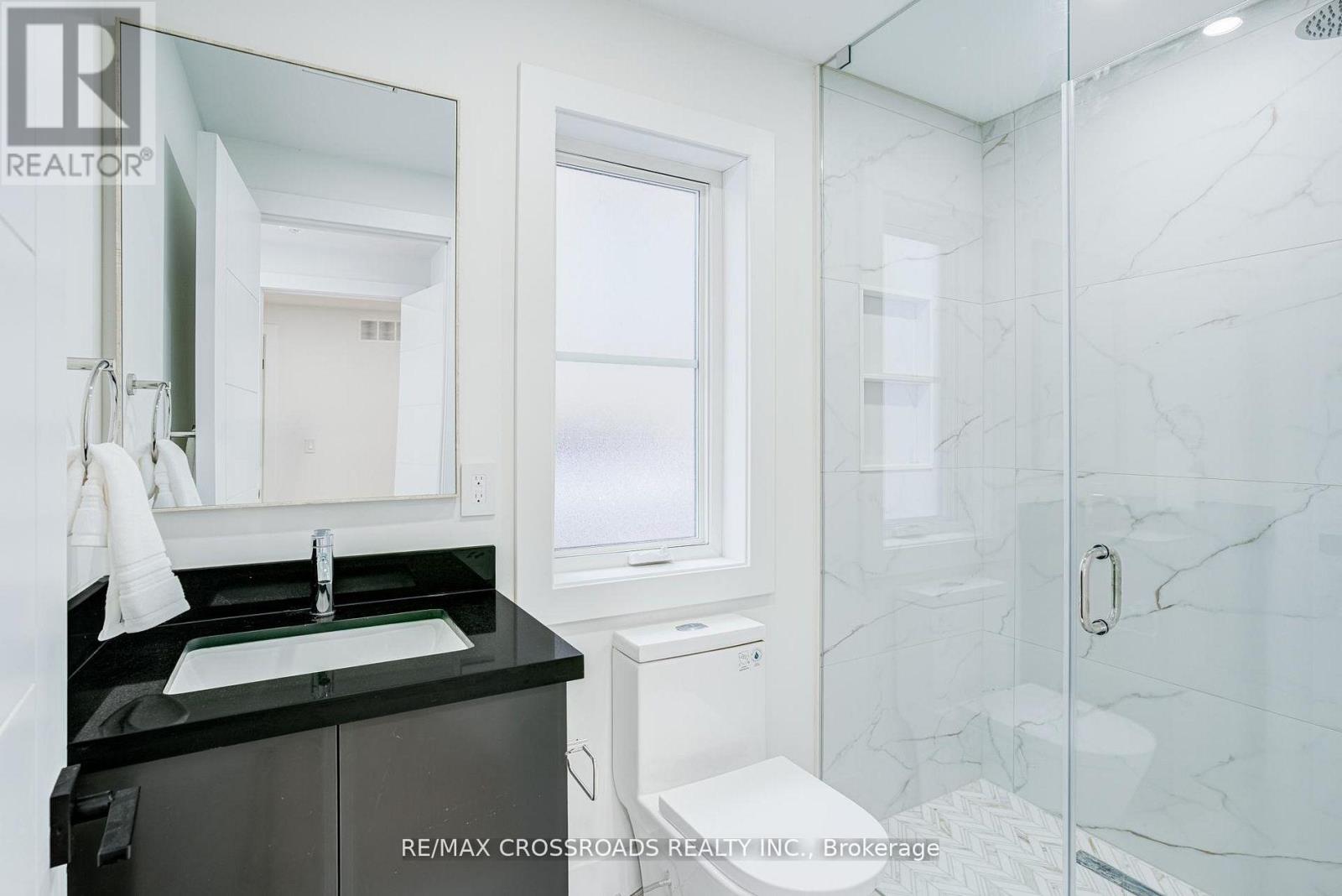 642 Annland Street, Pickering, Ontario  L1W 1B1 - Photo 28 - E12964416