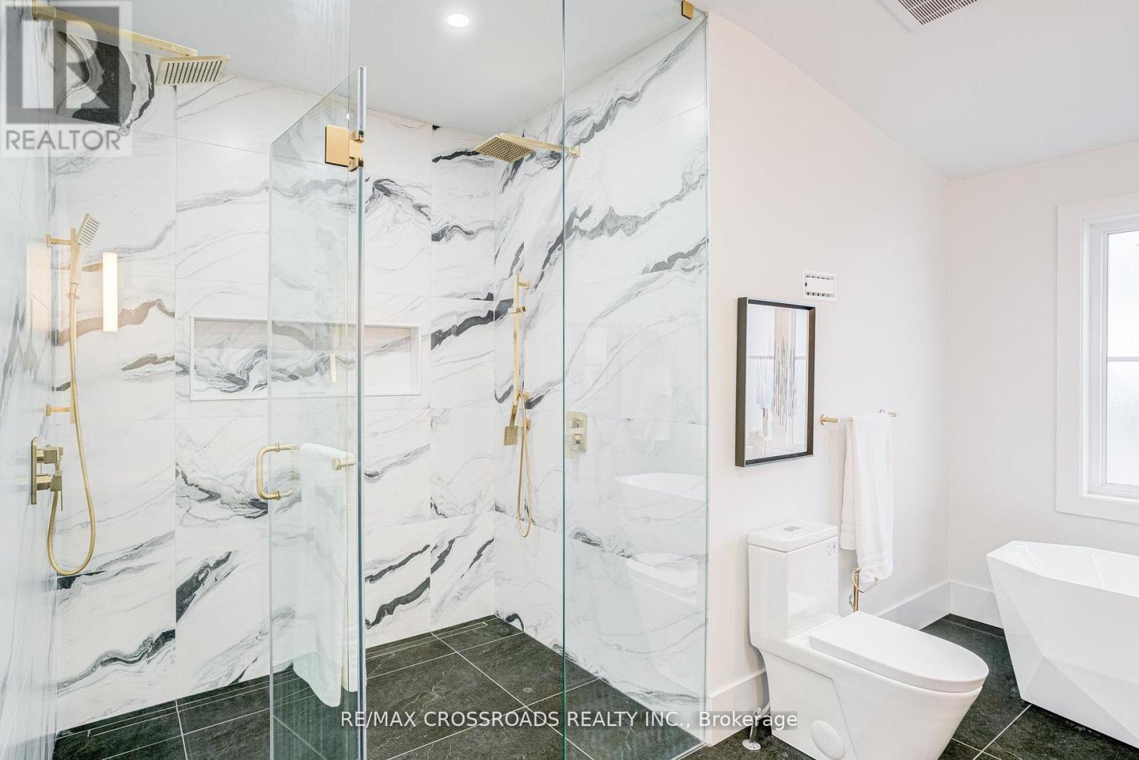 642 Annland Street, Pickering, Ontario  L1W 1B1 - Photo 41 - E12964416