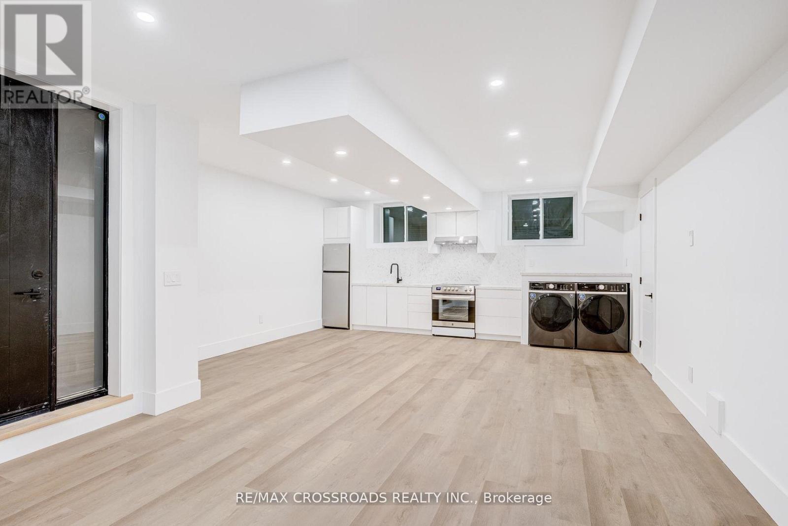 642 Annland Street, Pickering, Ontario  L1W 1B1 - Photo 46 - E12964416