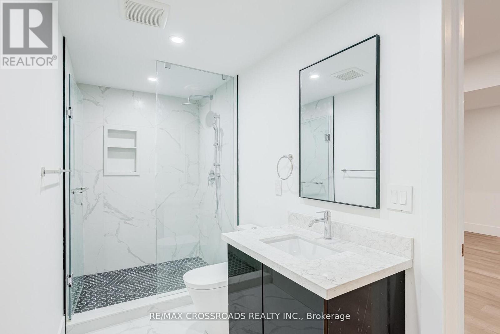 642 Annland Street, Pickering, Ontario  L1W 1B1 - Photo 48 - E12964416