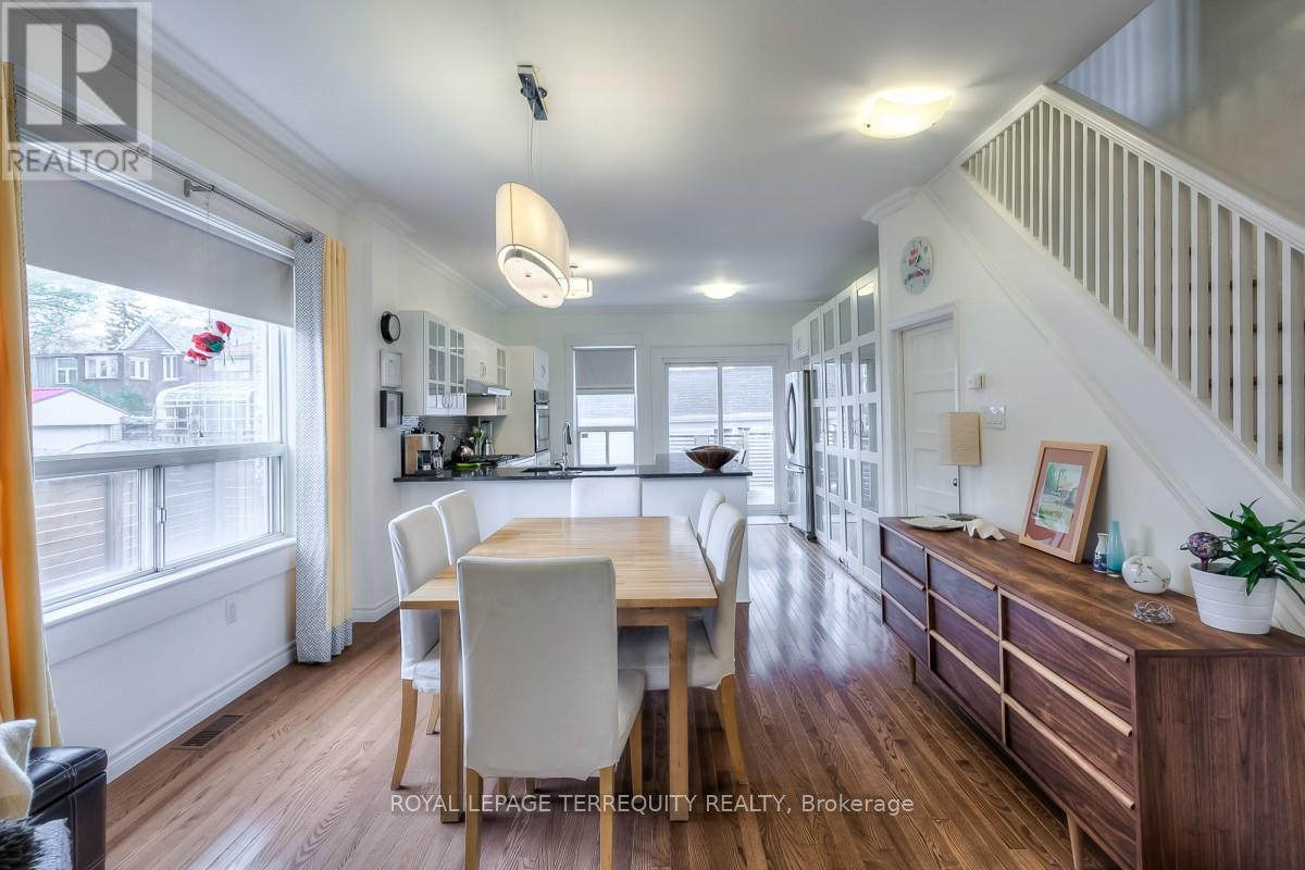 53 Muriel Avenue, Toronto, Ontario  M4J 2X8 - Photo 18 - E12964430