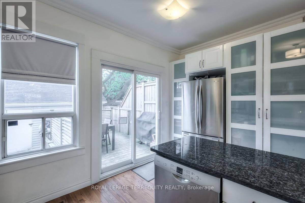 53 Muriel Avenue, Toronto, Ontario  M4J 2X8 - Photo 25 - E12964430