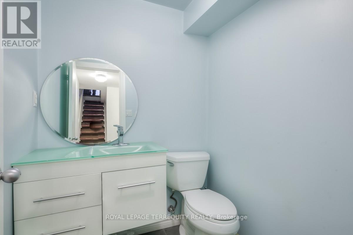 53 Muriel Avenue, Toronto, Ontario  M4J 2X8 - Photo 26 - E12964430