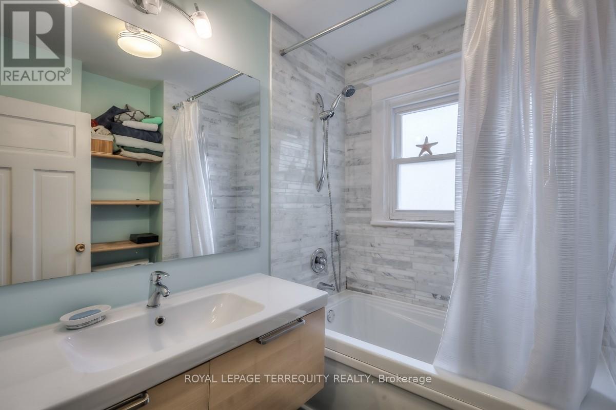 53 Muriel Avenue, Toronto, Ontario  M4J 2X8 - Photo 41 - E12964430