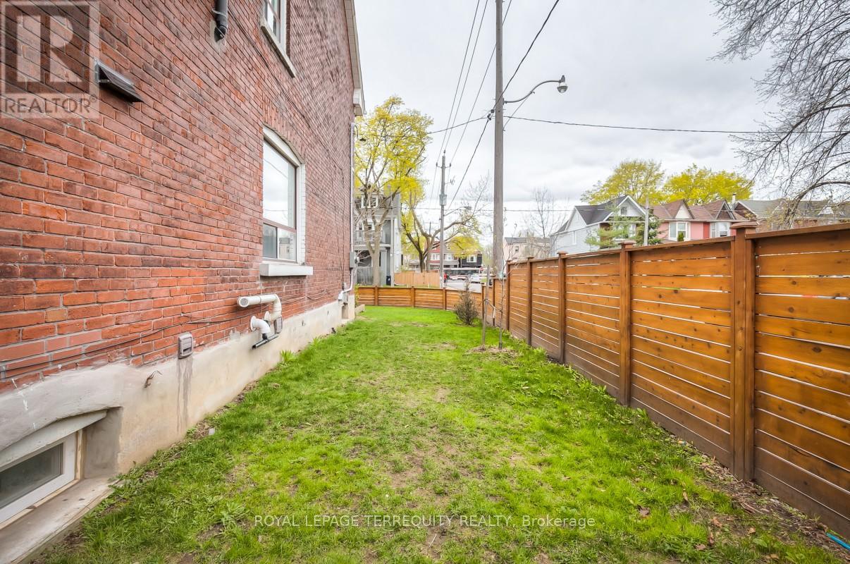 53 Muriel Avenue, Toronto, Ontario  M4J 2X8 - Photo 50 - E12964430
