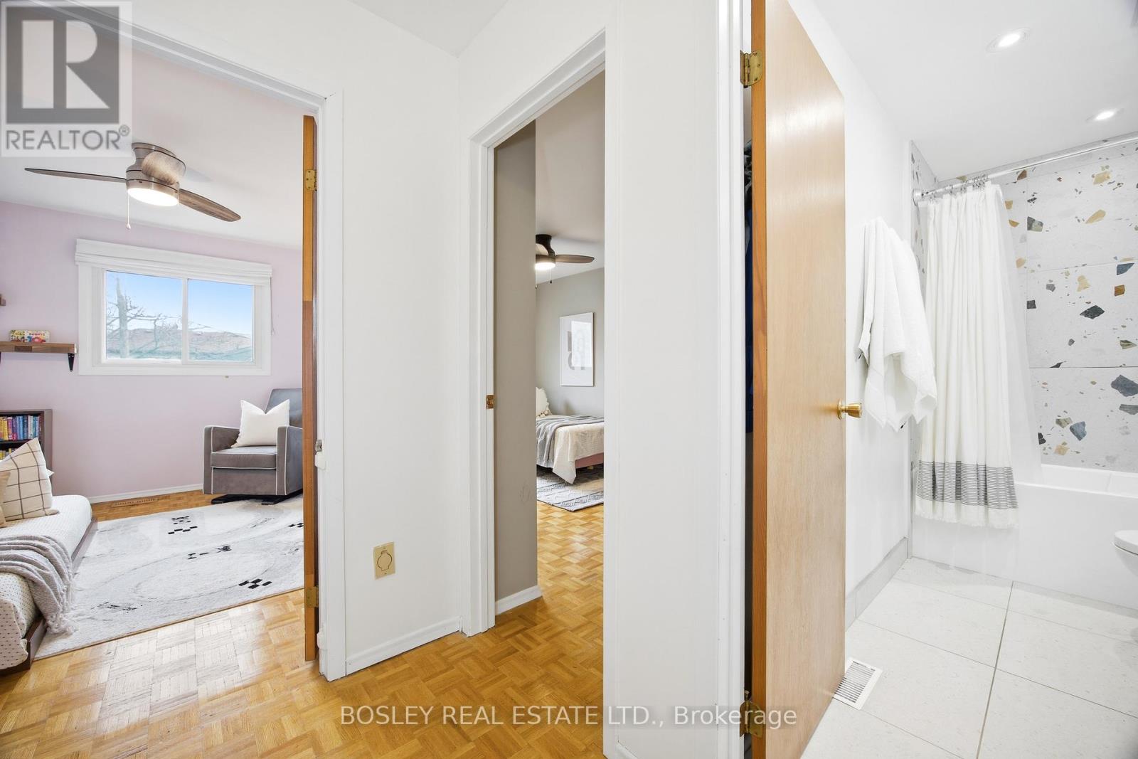 2807 St Clair Avenue E, Toronto, Ontario  M4B 1N3 - Photo 16 - E12964528