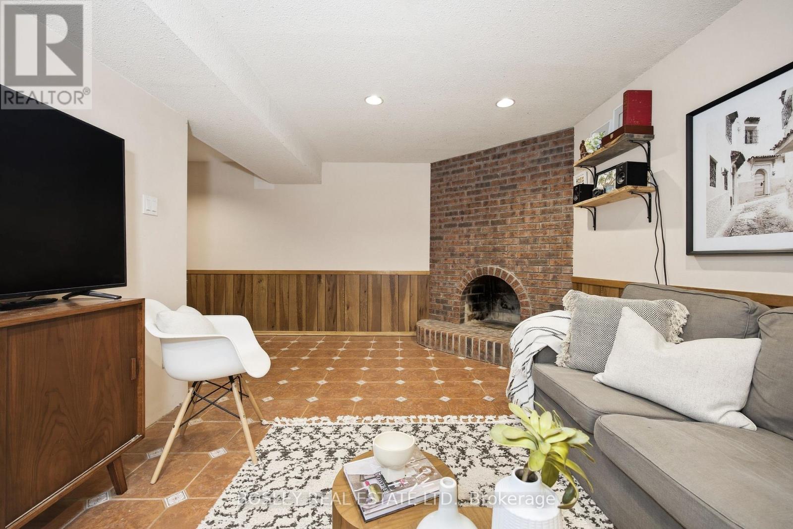 2807 St Clair Avenue E, Toronto, Ontario  M4B 1N3 - Photo 25 - E12964528