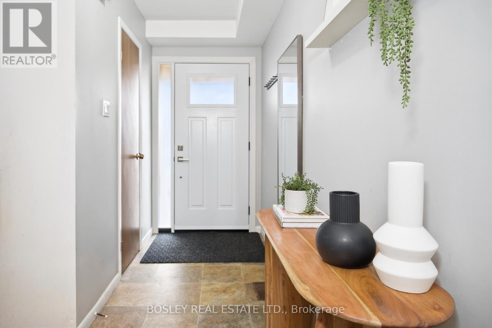 2807 St Clair Avenue E, Toronto, Ontario  M4B 1N3 - Photo 33 - E12964528