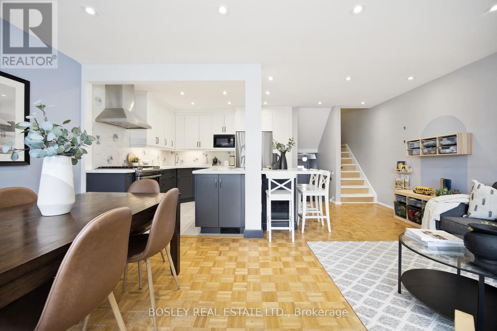 2807 St Clair Avenue E, Toronto, Ontario  M4B 1N3 - Photo 5 - E12964528