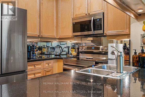 222 - 35 Boardwalk Drive, Toronto, Ontario  M4L 3Y8 - Photo 5 - E12964744