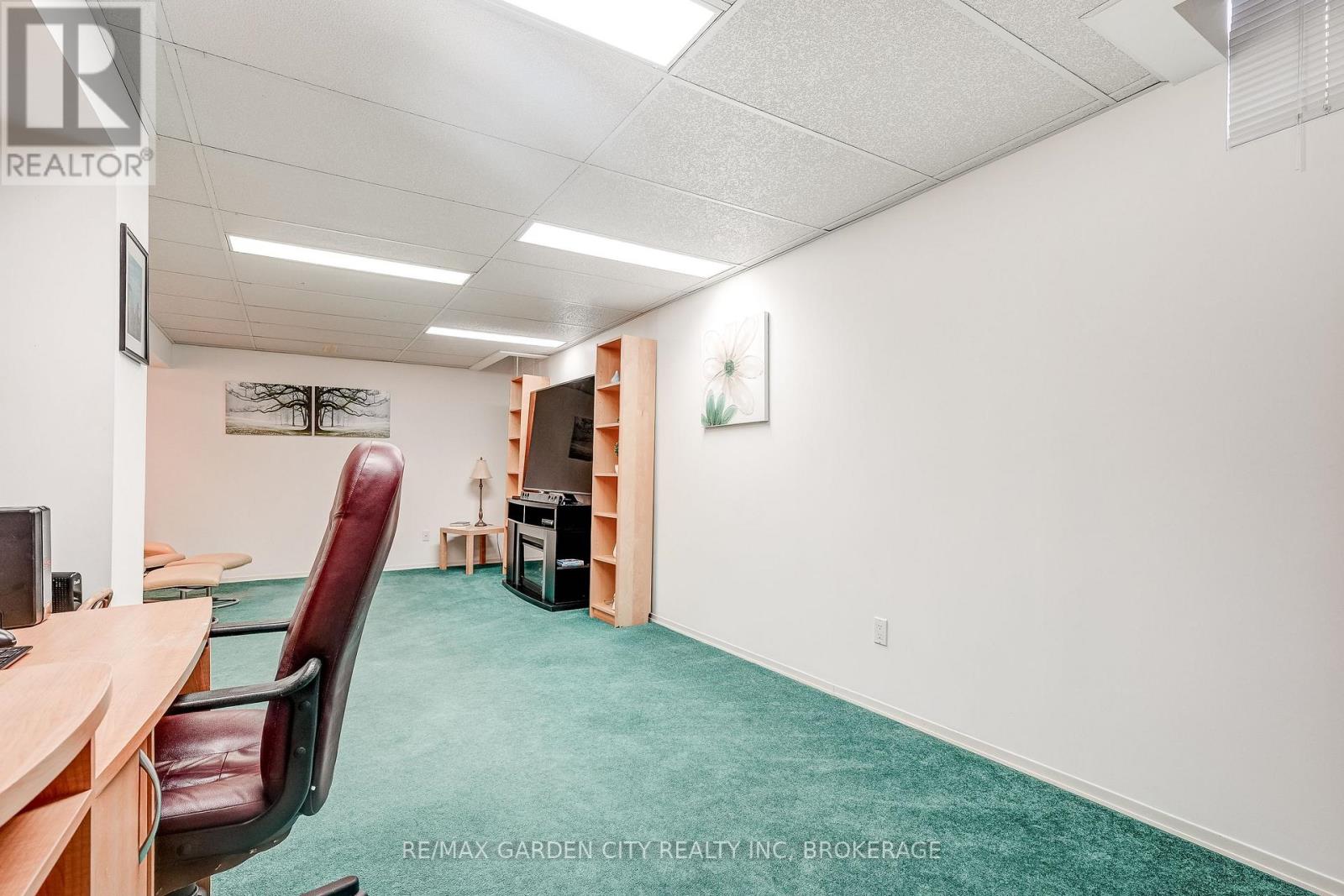 3169 Bartholomew Crescent, Mississauga, Ontario  L5N 3K9 - Photo 24 - W12776514