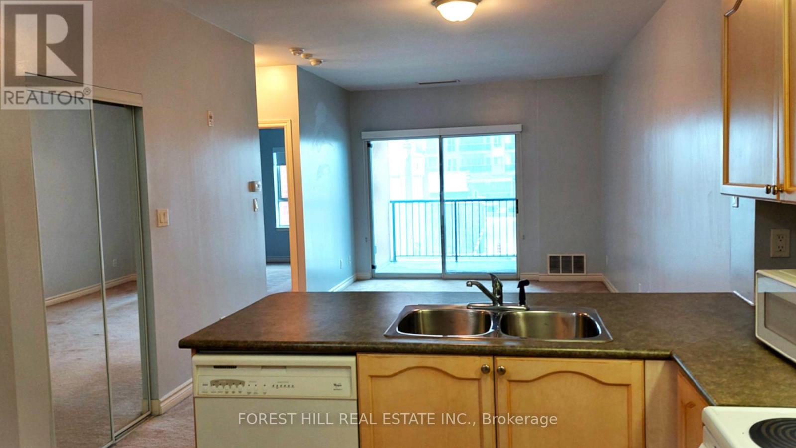 210 - 33 Wallace Street, Vaughan, Ontario  L4L 2P2 - Photo 10 - N12964322