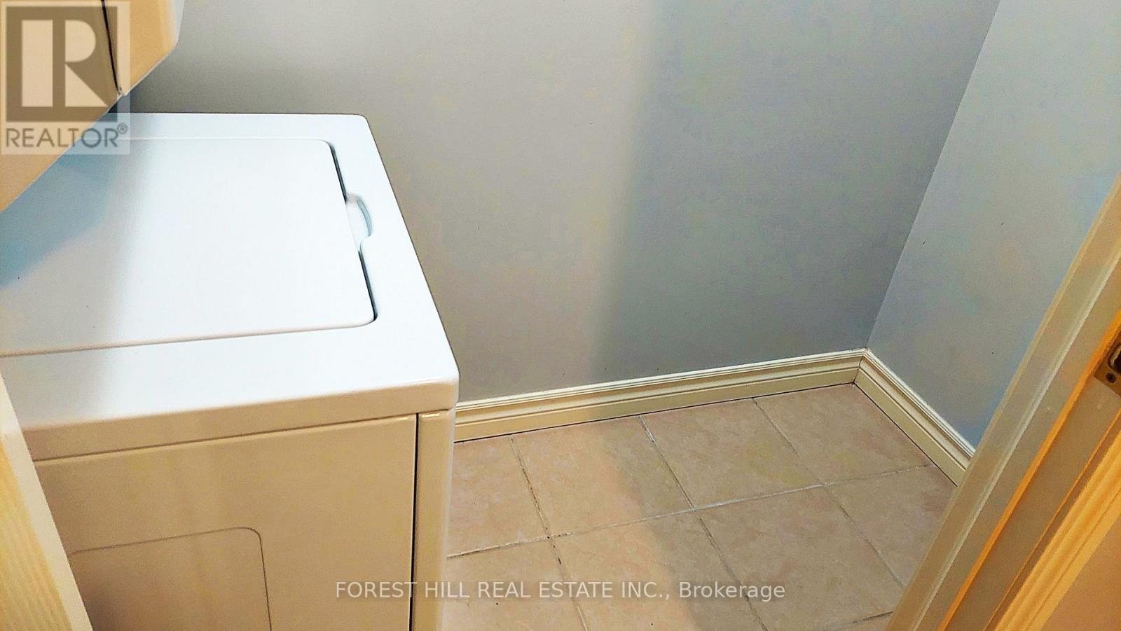 210 - 33 Wallace Street, Vaughan, Ontario  L4L 2P2 - Photo 17 - N12964322