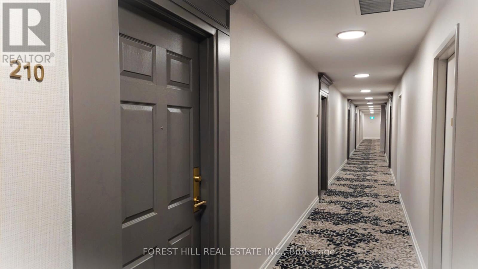 210 - 33 Wallace Street, Vaughan, Ontario  L4L 2P2 - Photo 7 - N12964322