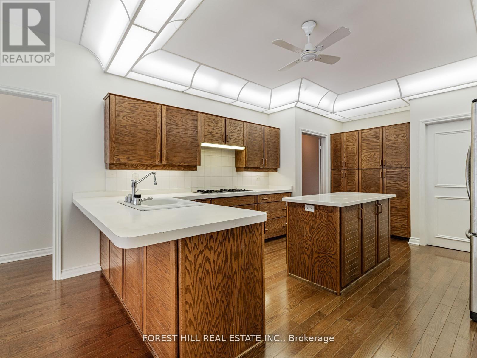 17 Dunloe Road, Richmond Hill, Ontario  L4B 2H6 - Photo 17 - N12964492