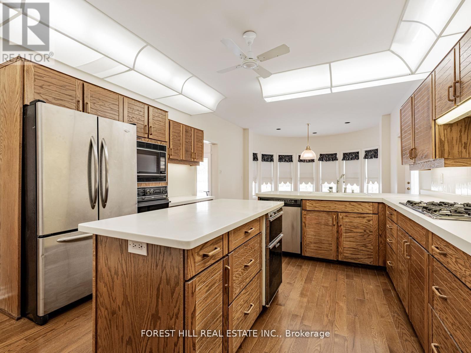 17 Dunloe Road, Richmond Hill, Ontario  L4B 2H6 - Photo 18 - N12964492