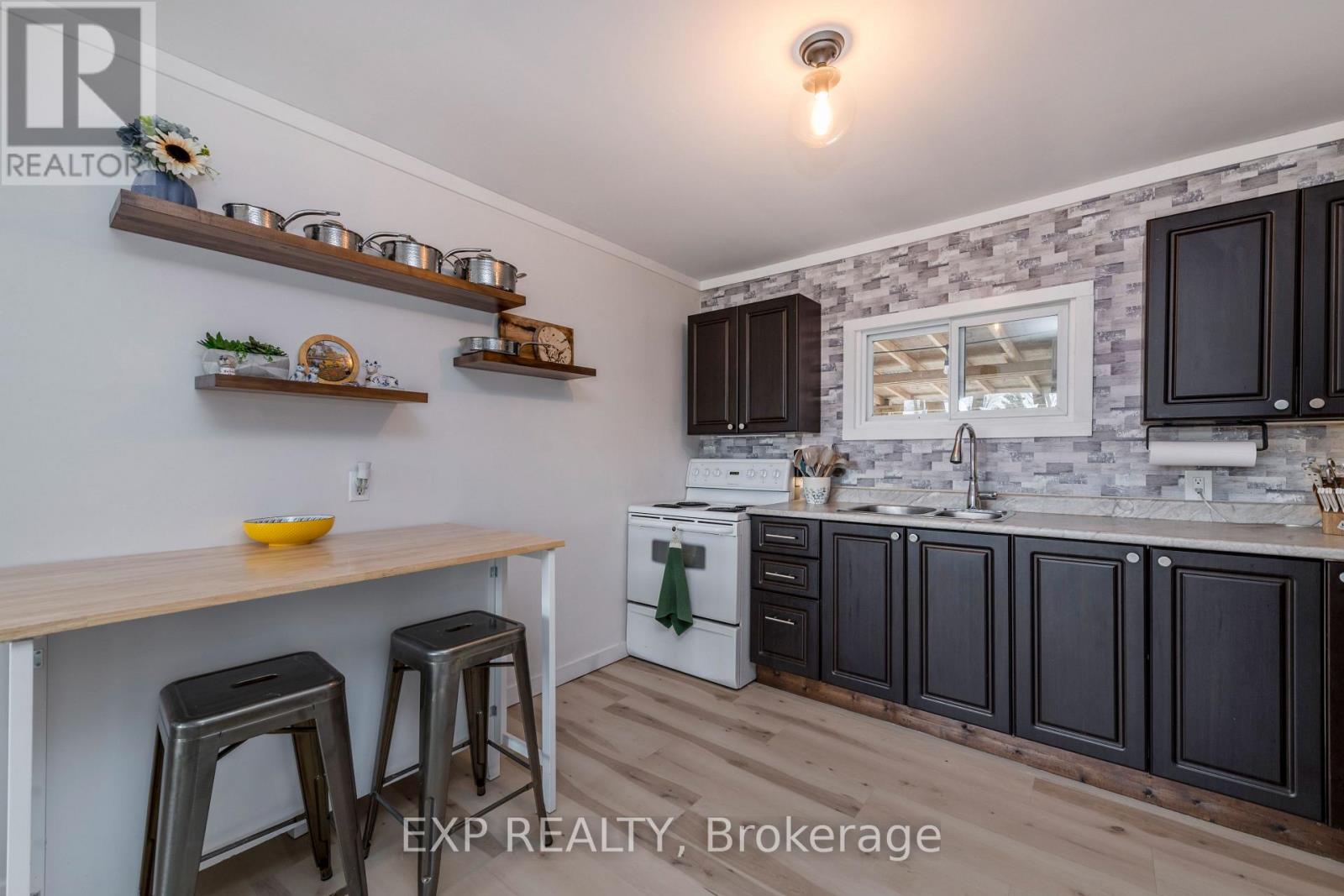 678 Rose Lane, Innisfil, Ontario  L9S 2H5 - Photo 9 - N12964538