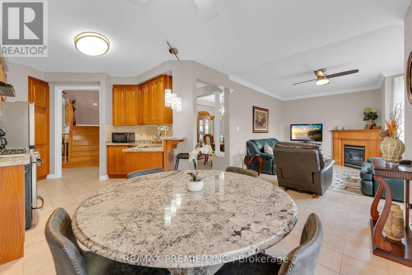 9 Oland Drive, Vaughan (Vellore Village), Ontario  L4H 2H3 - Photo 9 - N12964550