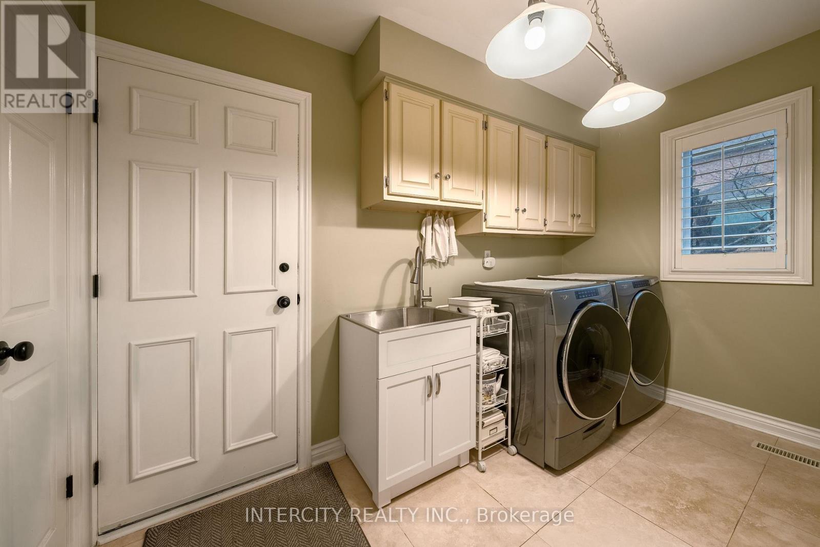 131 Torran Road, Vaughan, Ontario  L4L 3B4 - Photo 15 - N12964582