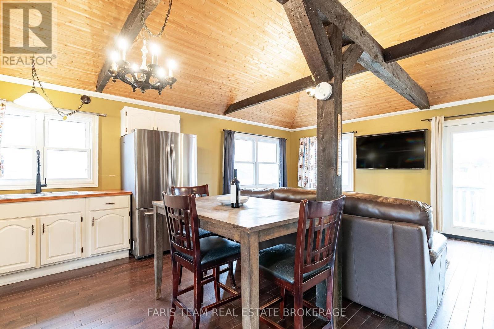 1417 Maple Way, Innisfil, Ontario  L0L 1C0 - Photo 11 - N12964634