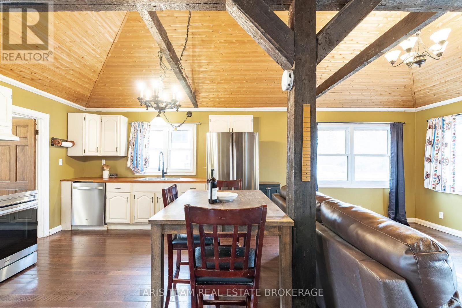 1417 Maple Way, Innisfil, Ontario  L0L 1C0 - Photo 12 - N12964634