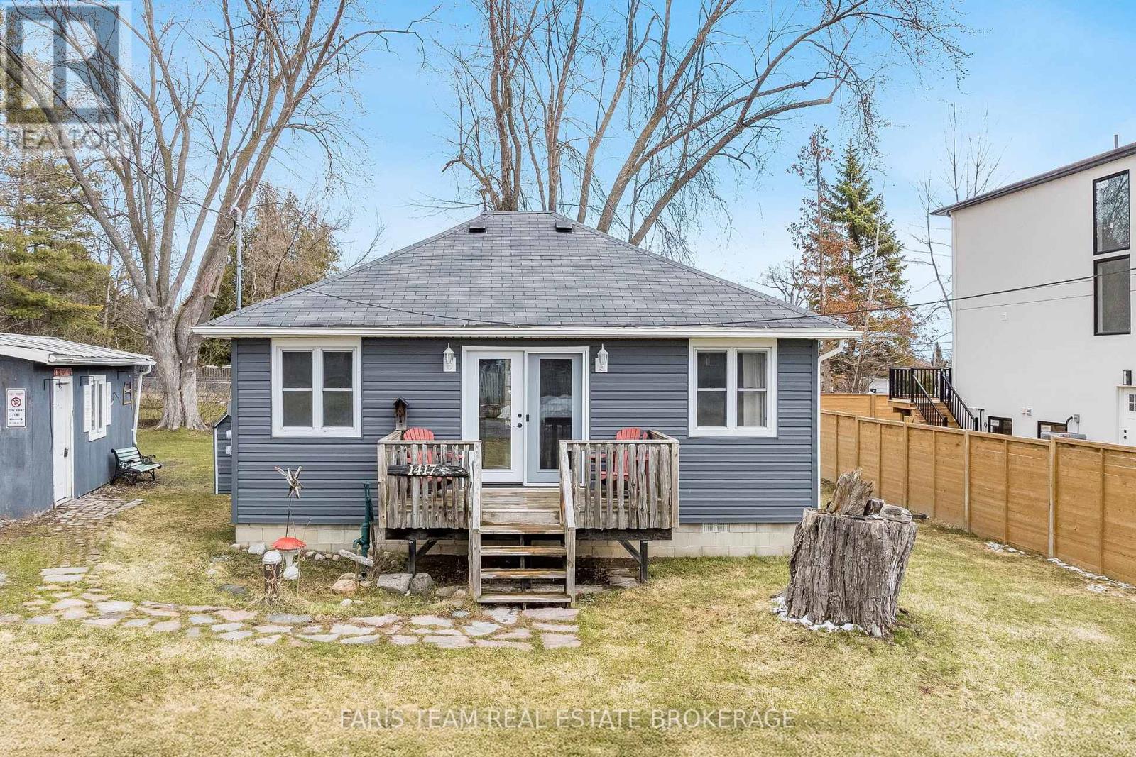 1417 Maple Way, Innisfil, Ontario  L0L 1C0 - Photo 3 - N12964634