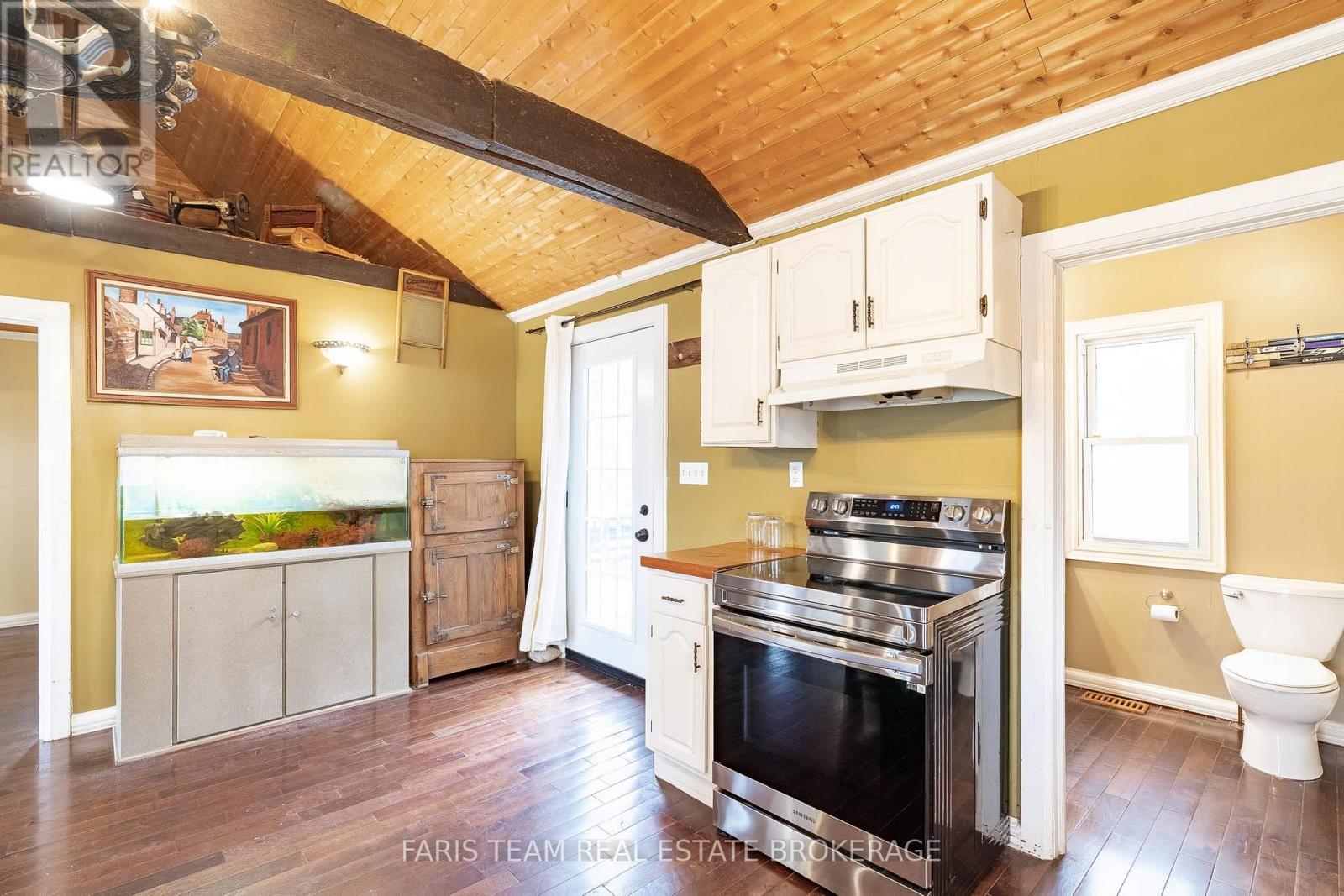 1417 Maple Way, Innisfil, Ontario  L0L 1C0 - Photo 8 - N12964634