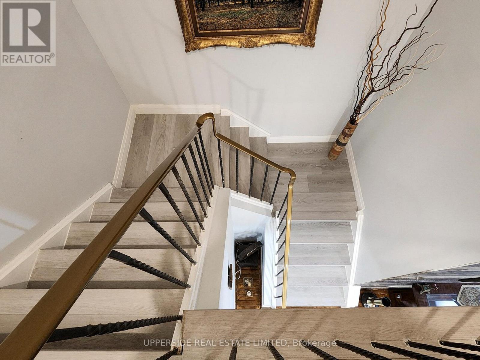 64 Colleen Street, Vaughan (Crestwood-Springfarm-Yorkhill), Ontario  L4J 5G6 - Photo 14 - N12964644