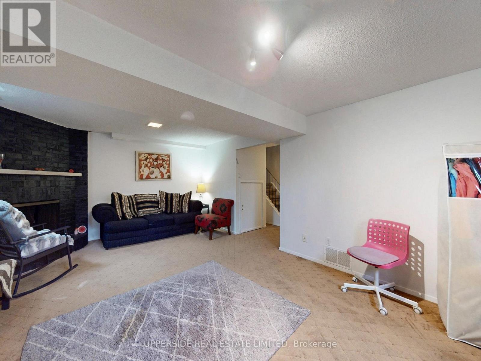 64 Colleen Street, Vaughan (Crestwood-Springfarm-Yorkhill), Ontario  L4J 5G6 - Photo 25 - N12964644