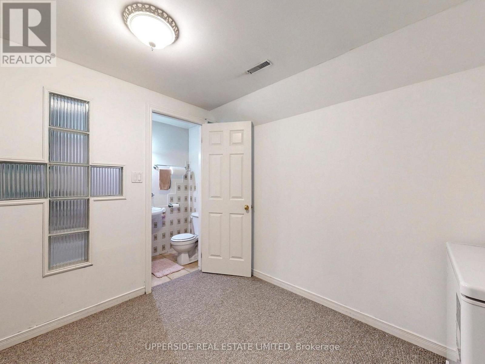 64 Colleen Street, Vaughan (Crestwood-Springfarm-Yorkhill), Ontario  L4J 5G6 - Photo 26 - N12964644