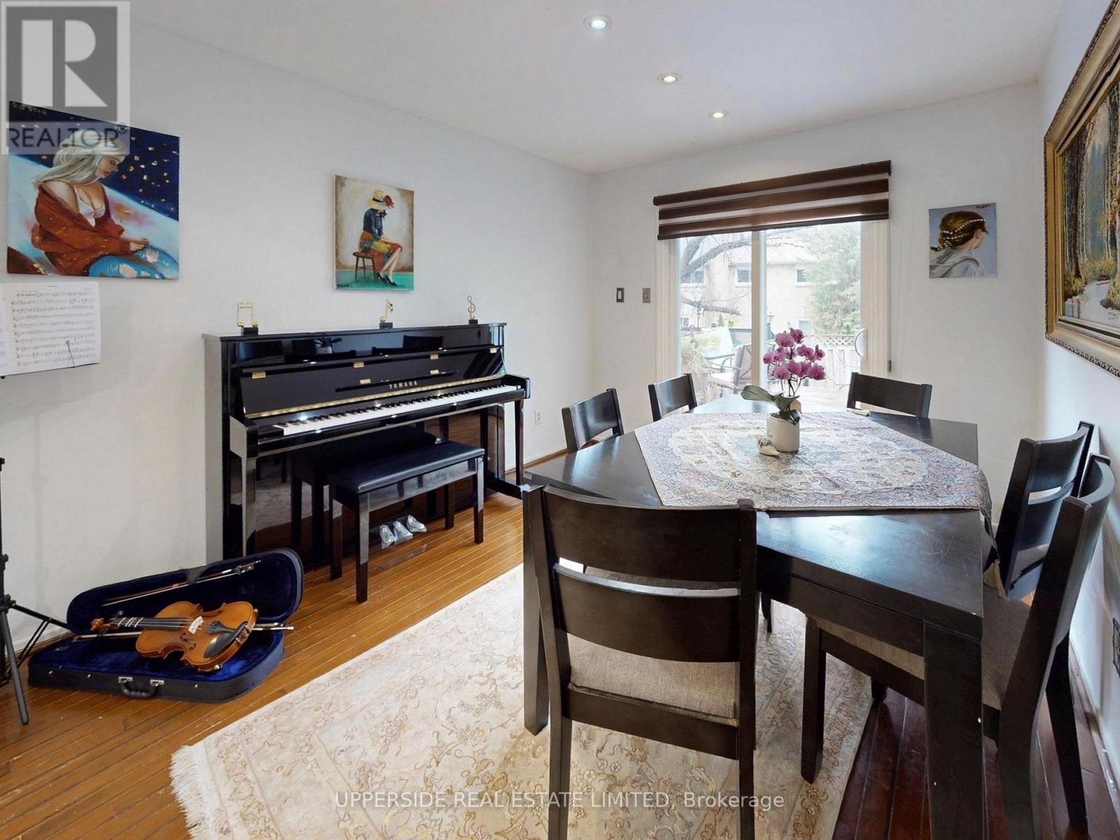 64 Colleen Street, Vaughan (Crestwood-Springfarm-Yorkhill), Ontario  L4J 5G6 - Photo 6 - N12964644