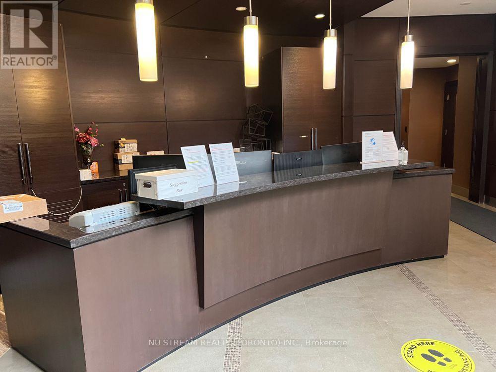 423 - 39 Upper Duke Crescent, Markham, Ontario  L6G 0B8 - Photo 2 - N12964672