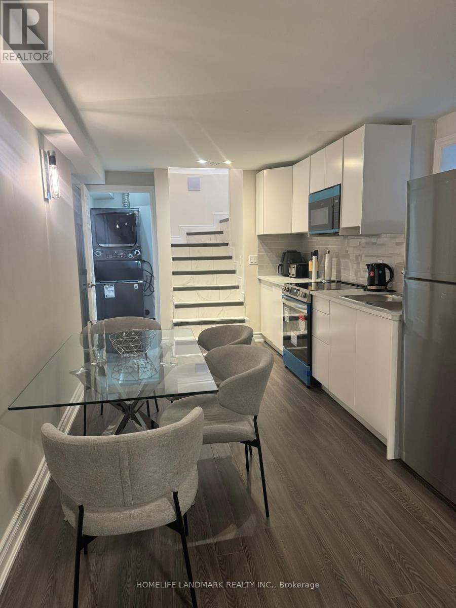 94 Houseman Crescent, Richmond Hill, Ontario  L4C 7S6 - Photo 2 - N12964690