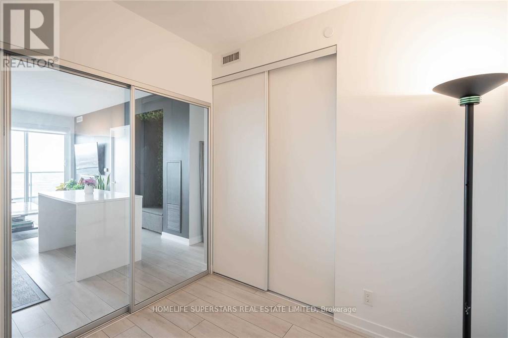 4508 - 5 Buttermill Avenue, Vaughan, Ontario  L4K 0J5 - Photo 23 - N12964706