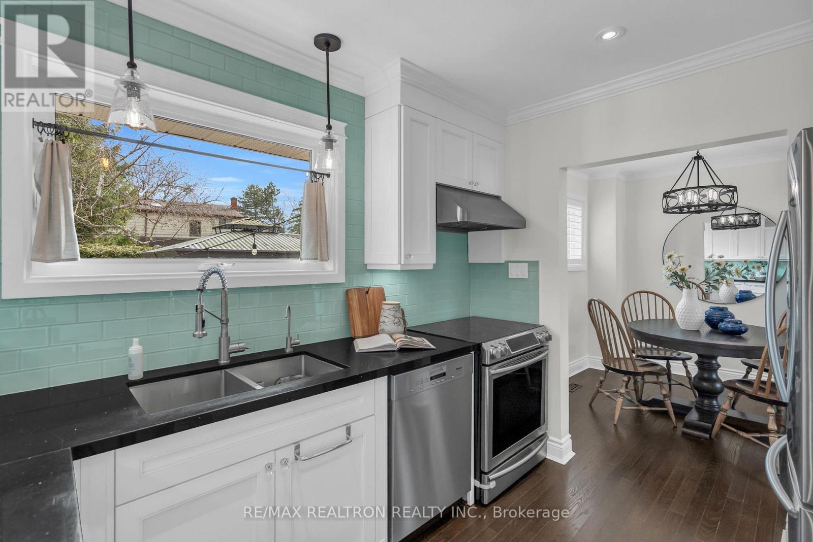 1785 Mount Albert Road, East Gwillimbury, Ontario  L0G 1V0 - Photo 9 - N12964708