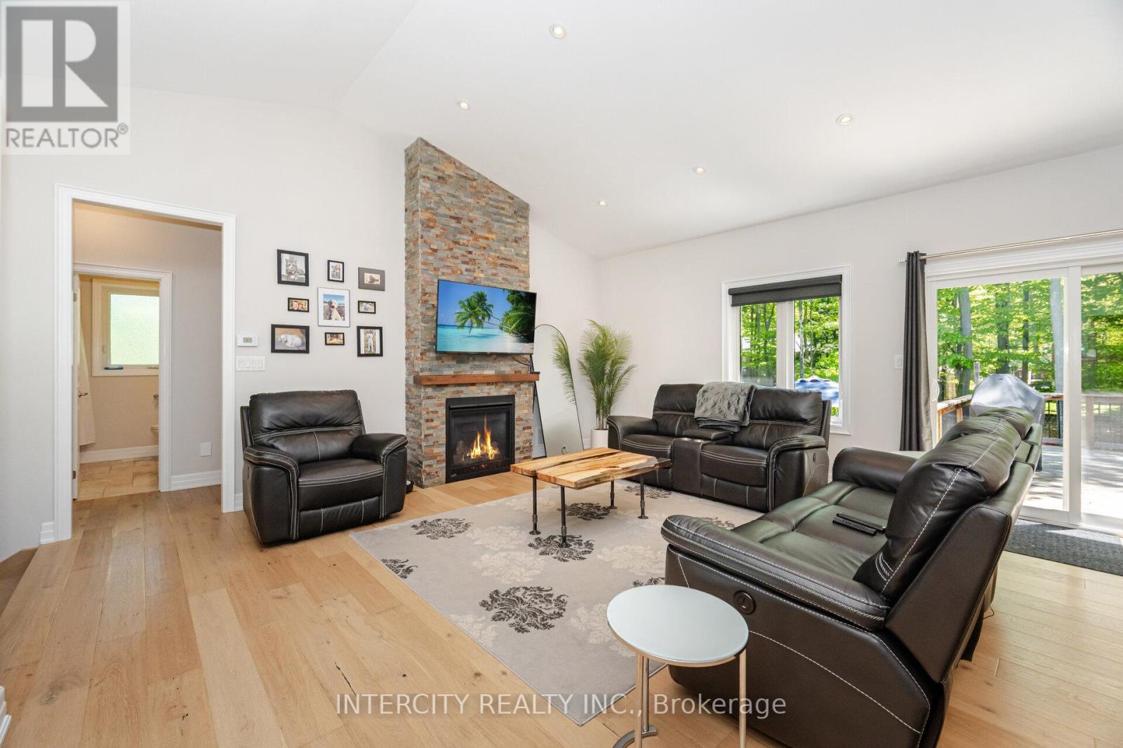 41 Tall Pines Drive, Tiny, Ontario  L9M 0H4 - Photo 8 - S12964408