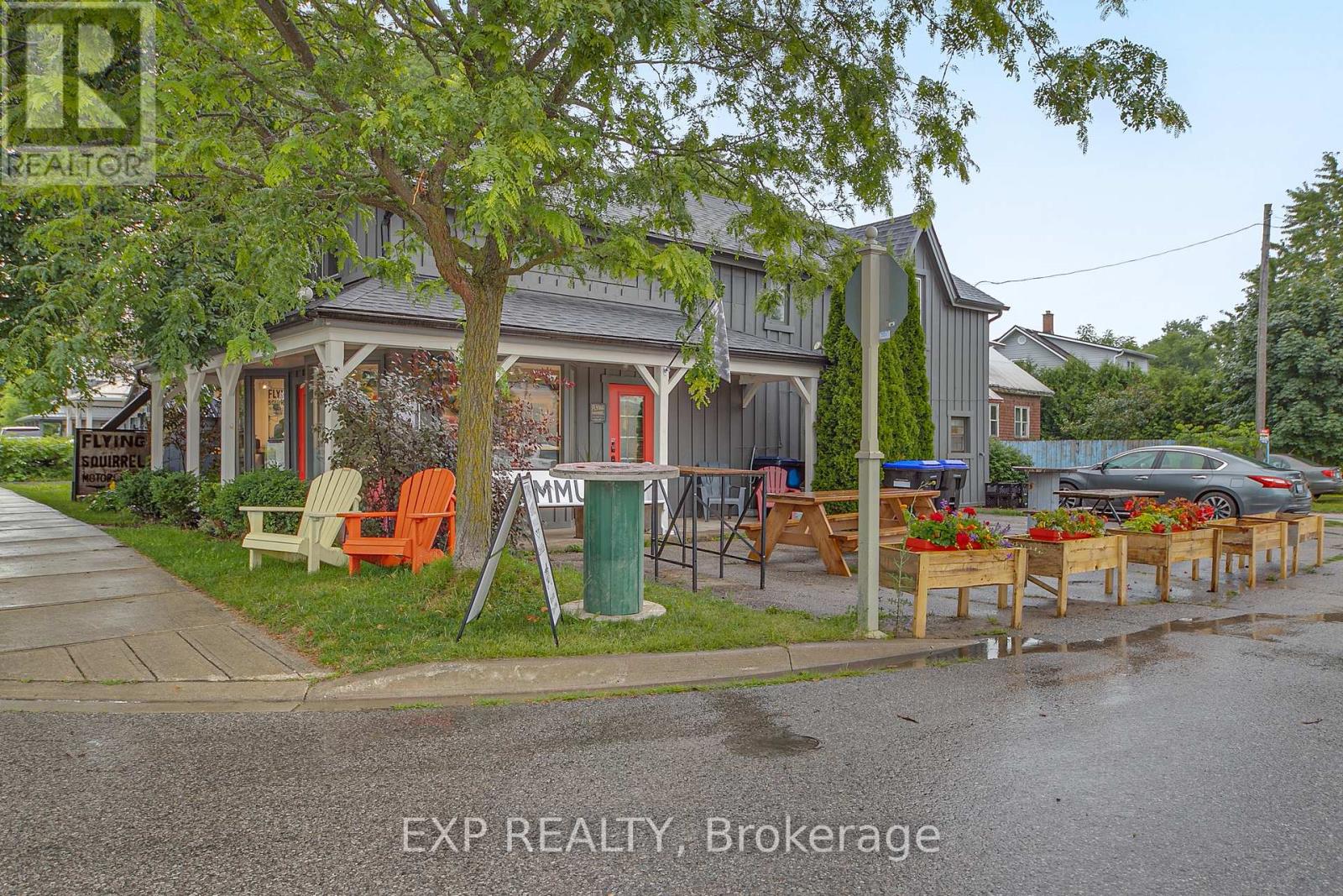 2 Francis Street E, Clearview (Creemore), Ontario  L0M 1G0 - Photo 10 - S12964434