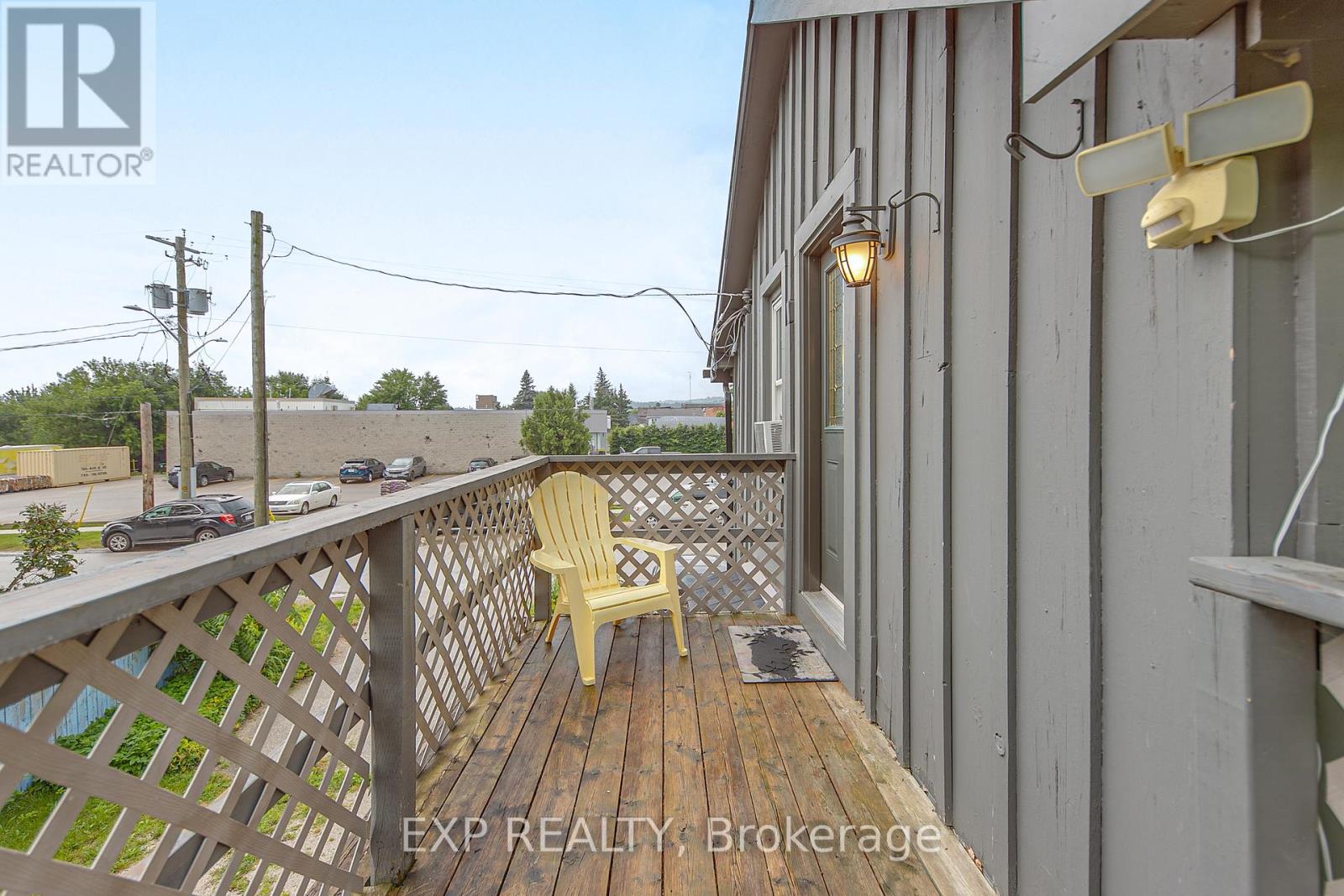 2 Francis Street E, Clearview (Creemore), Ontario  L0M 1G0 - Photo 12 - S12964434