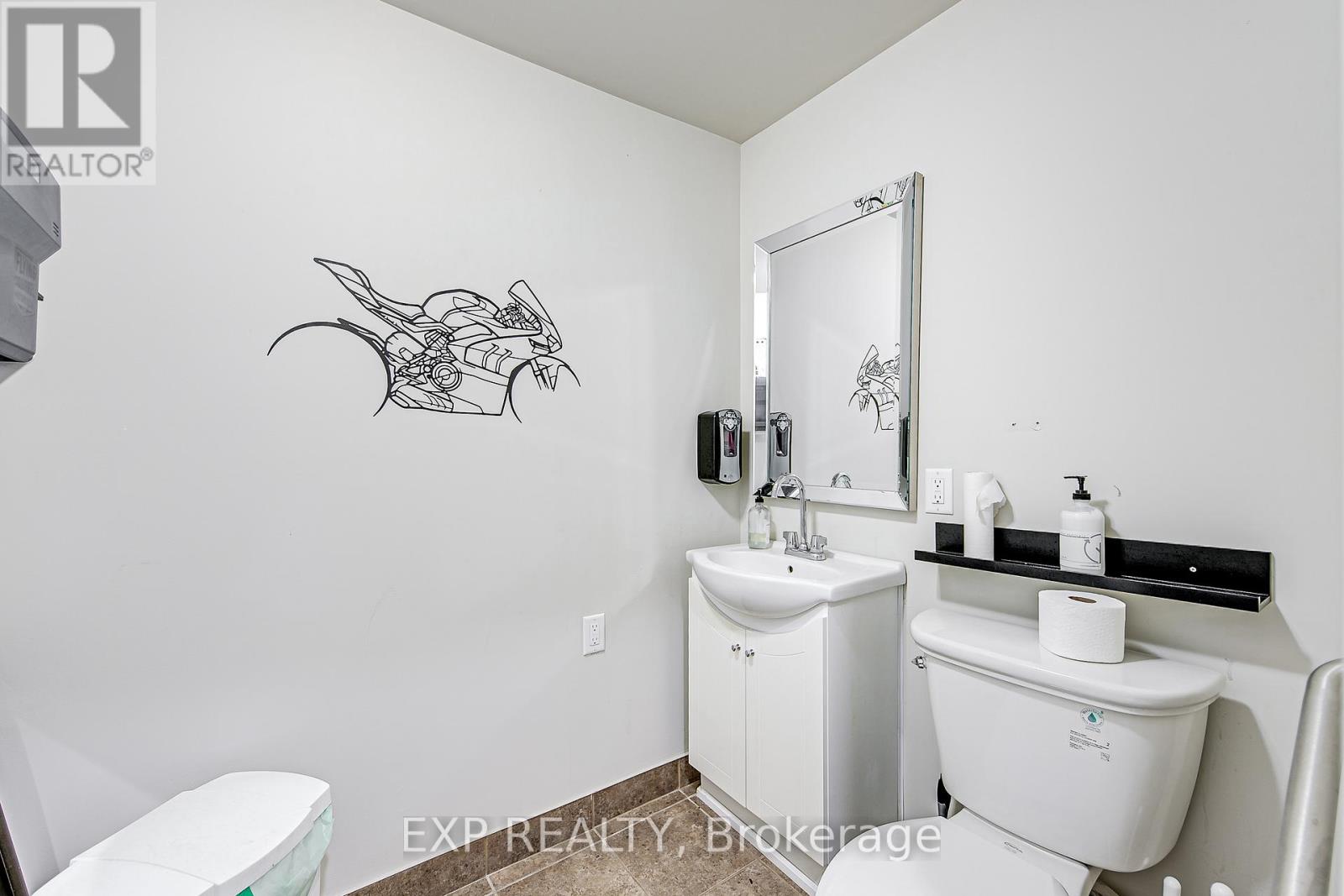 2 Francis Street E, Clearview (Creemore), Ontario  L0M 1G0 - Photo 18 - S12964434