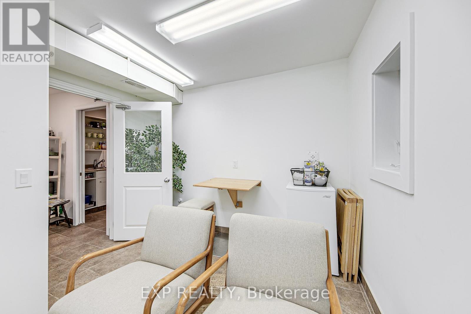 2 Francis Street E, Clearview (Creemore), Ontario  L0M 1G0 - Photo 25 - S12964434