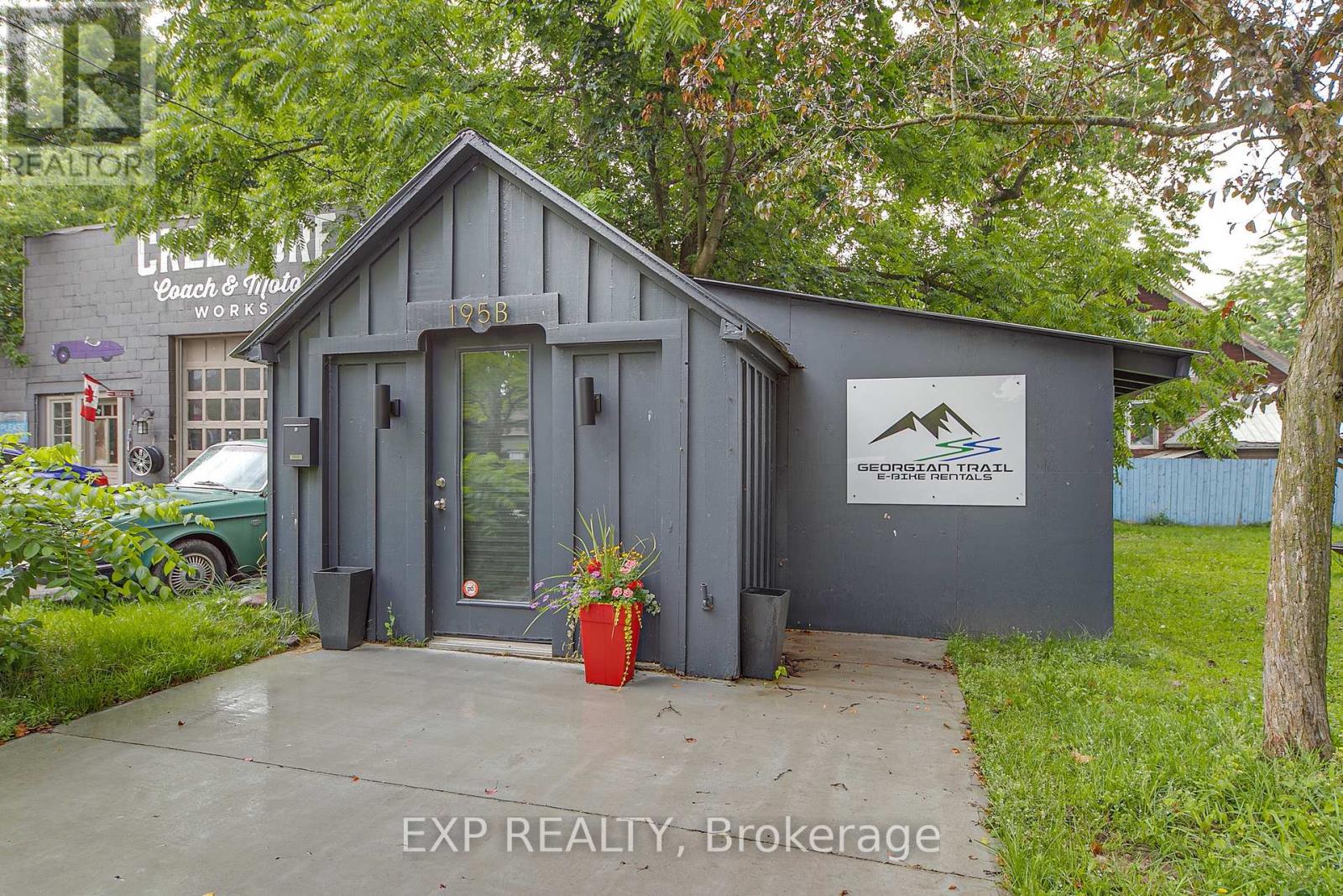 2 Francis Street E, Clearview (Creemore), Ontario  L0M 1G0 - Photo 4 - S12964434