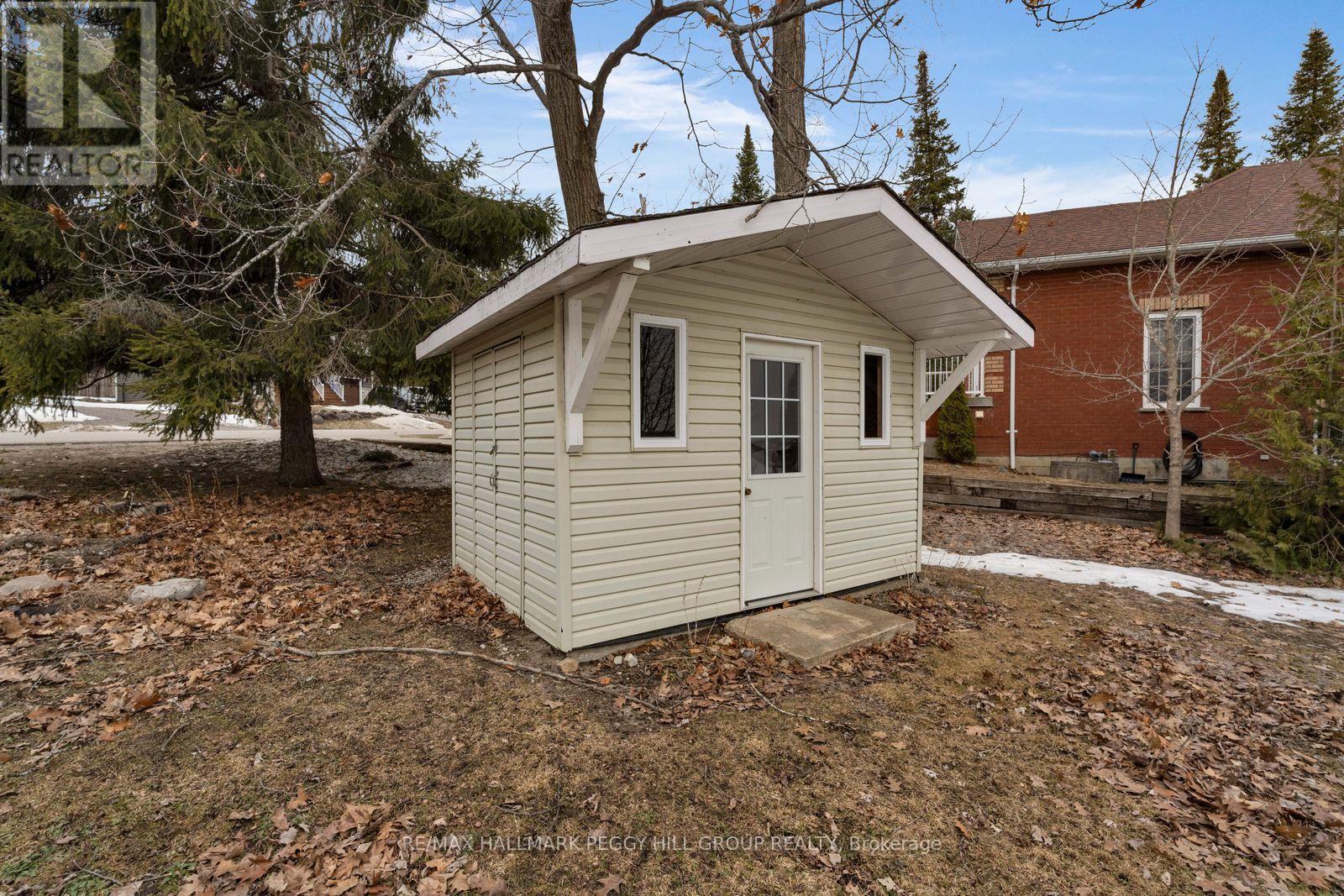 220 Robins Point Road, Tay, Ontario  L0K 2A0 - Photo 11 - S12964506